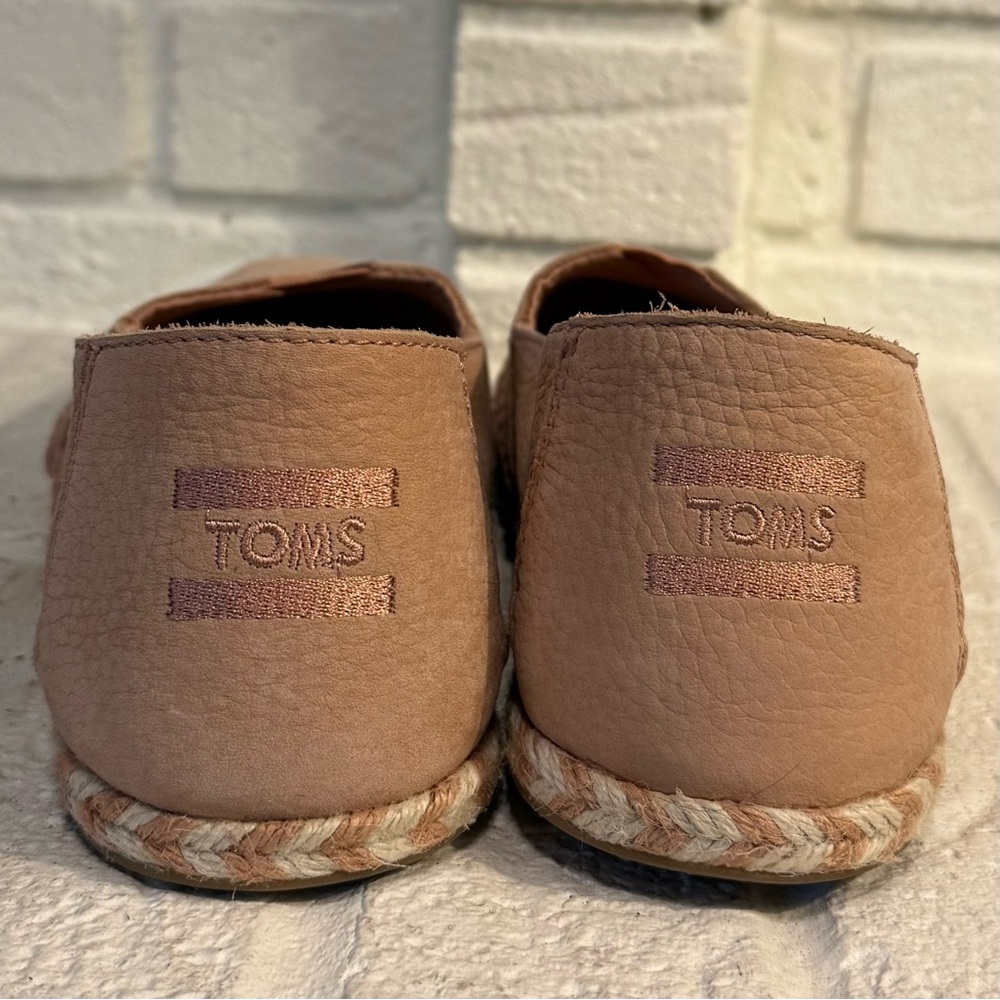 NWOT TOMS Alpargata Plus - Picture 5 of 9